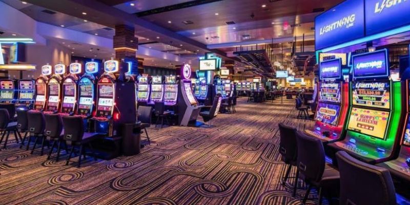 Casino là gì là những sòng bài lớn với nhiều trò chơi cá cược hấp dẫn