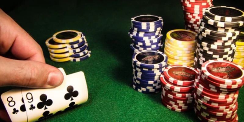 Các hành động quyền lợi của người chơi Poker